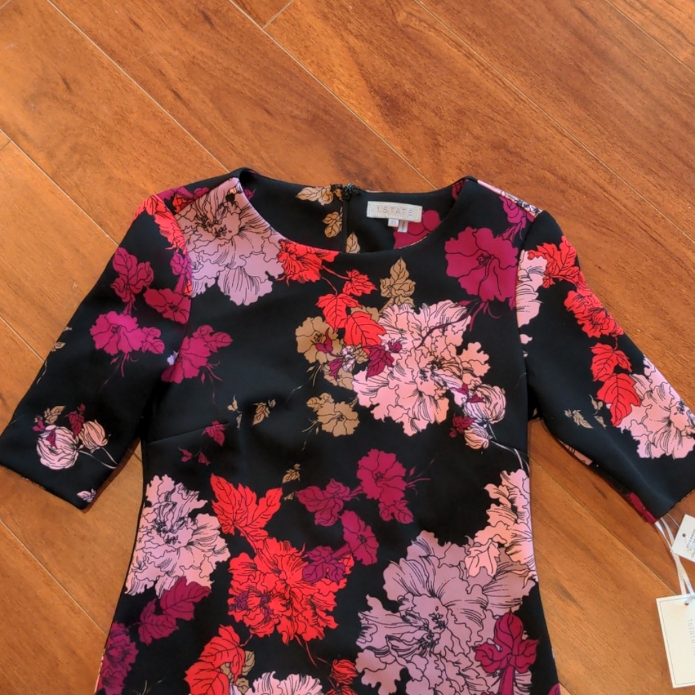 Flower dress - Picture 4 of 4